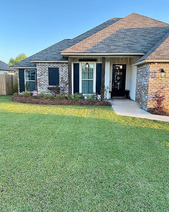 1st image of 15032 Canyon Hill Dr