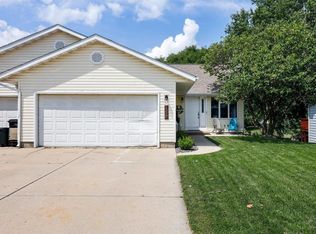 1217 Sausalito Dr, Waunakee, WI 53597