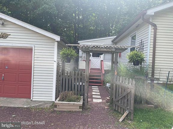 5th image of 248 Tenawa Rd