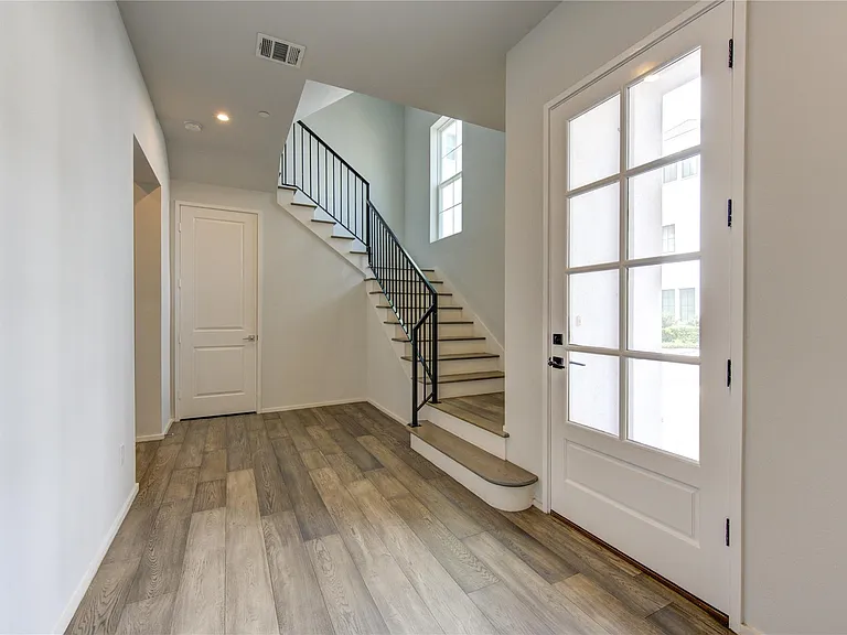5336 Chandler St — Photo 7
