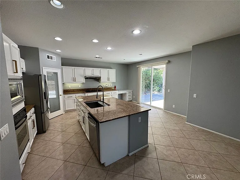 29166 Branwin St — Photo 9