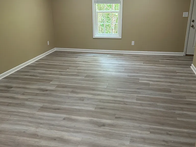 1001 Wax Rd SE #F — Photo 2