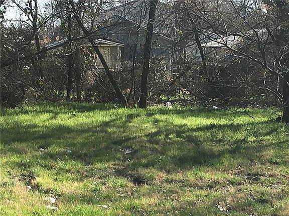 3rd image of 1432 South Fwy
