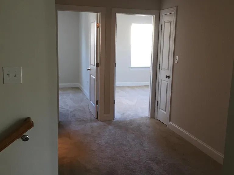 605 Haverford Ave — Photo 15