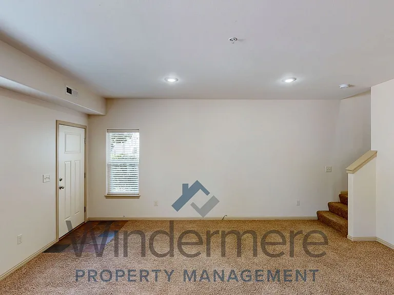 1100 S College Ave — Photo 7