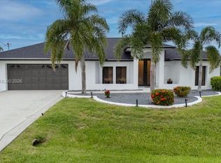 Savona, Cape Coral, FL 33904