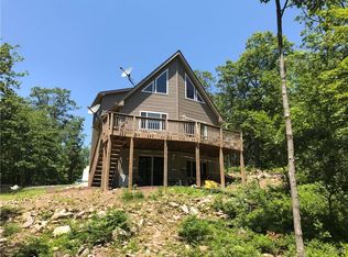 Chestnut Ln, Jim Thorpe, PA 18229