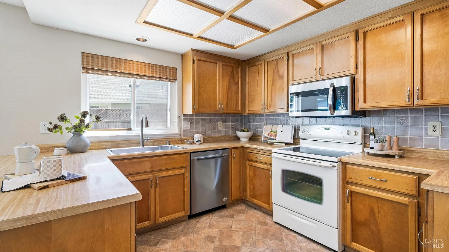 846 Winton Drive - Photo 8