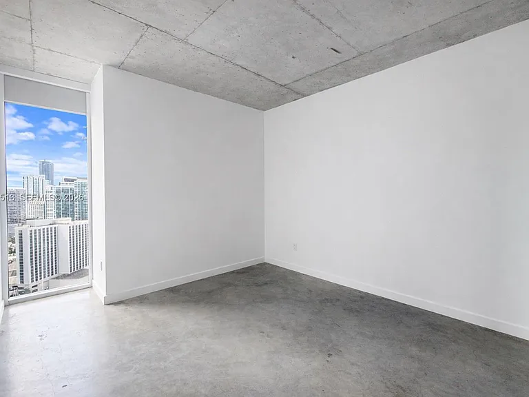 151 SE 1st St #3001 — Photo 7