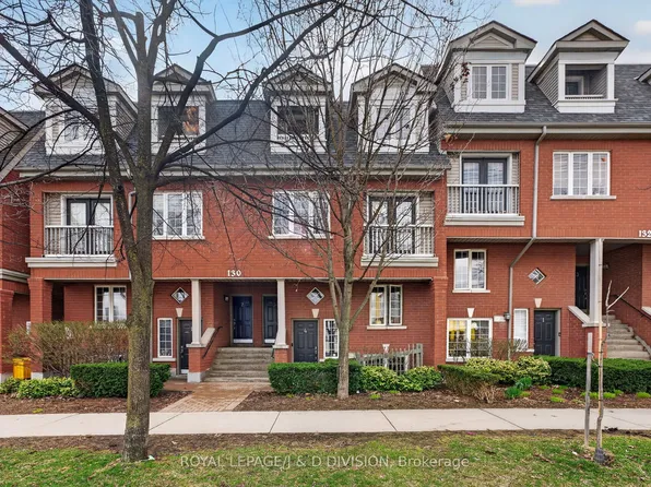 130 Strachan Ave #3, Toronto, ON M6J 3W4