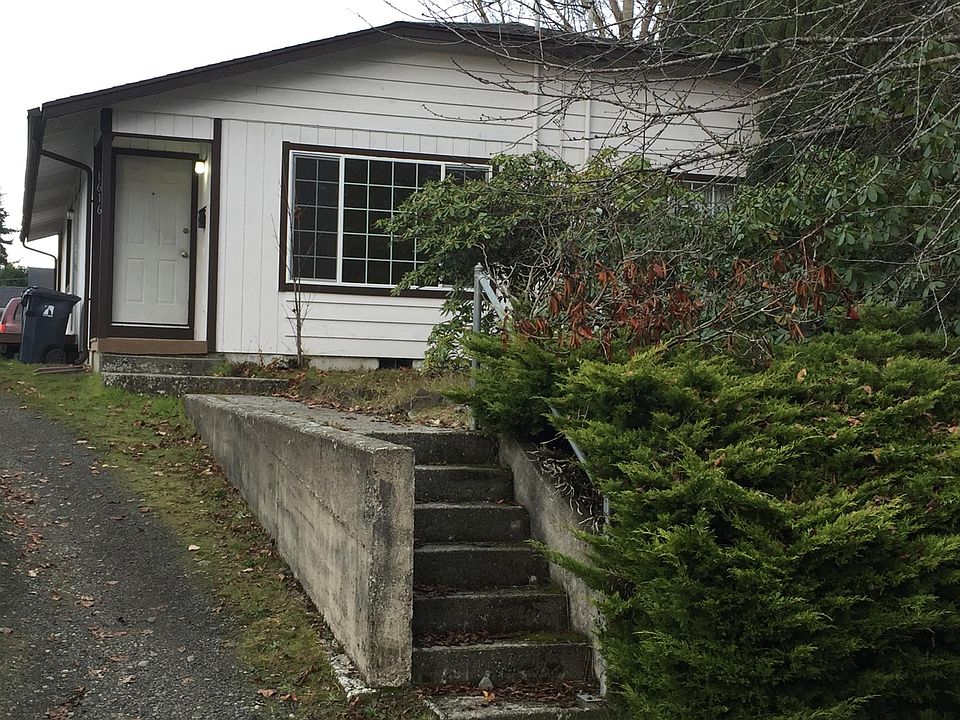 1st image of 1616 NE Prospect St