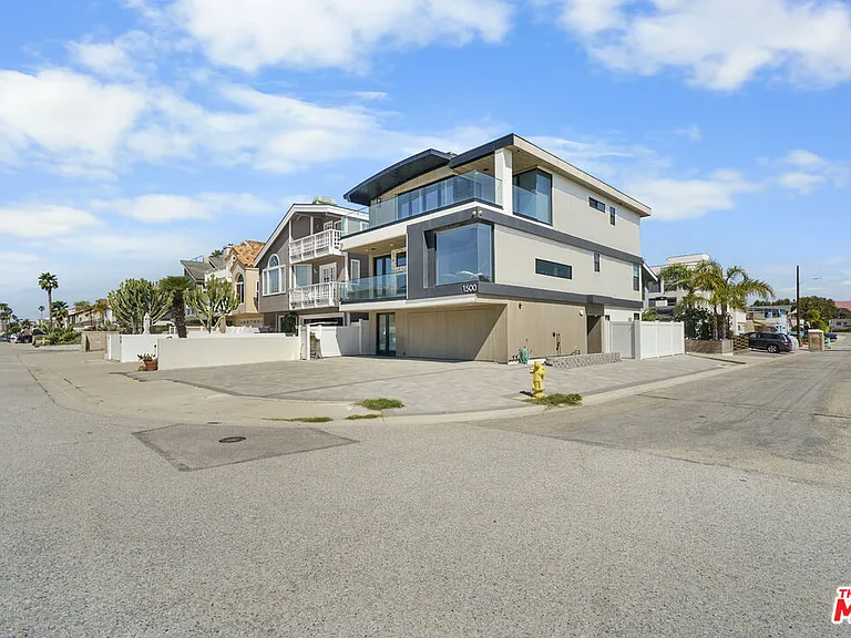 1500 Ocean Dr — Photo 6