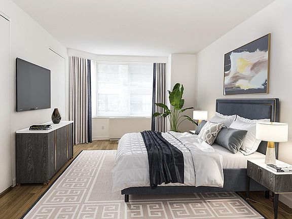 4th image of 320 W 38th St APT 2310
