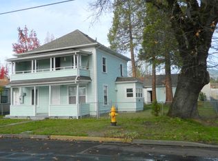 804 SW Isham St, Grants Pass, OR 97526