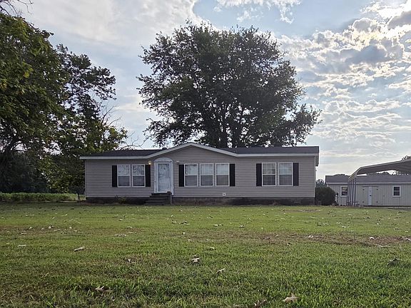 2nd image of 230 Bob Miles Rd