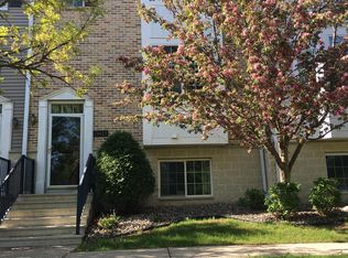 15623 Prospect Rd, Eden Prairie, MN 55347