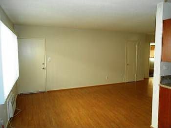 2nd image of 1218 Stanley Ave APT 2