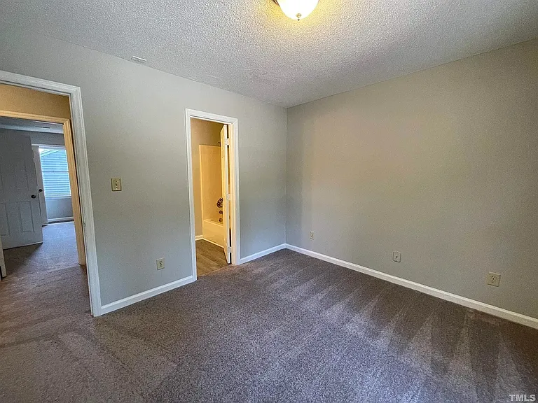 3205 Warwick Dr — Photo 15