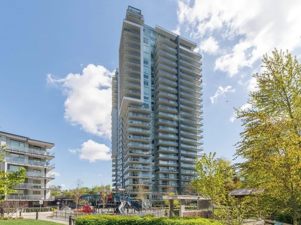 308 Morrissey Rd #402, Pt Moody, BC V3H 0M2