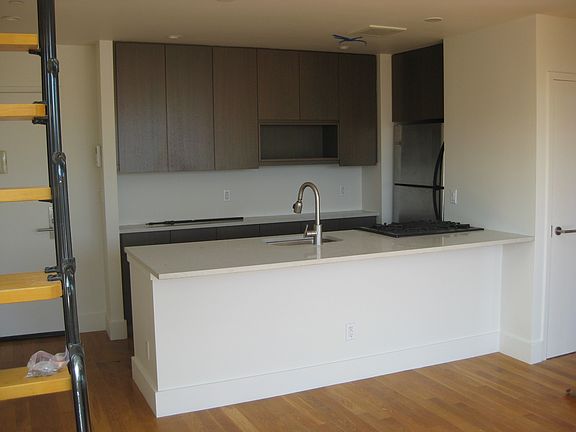 3rd image of 11-42 31st Ave #3A