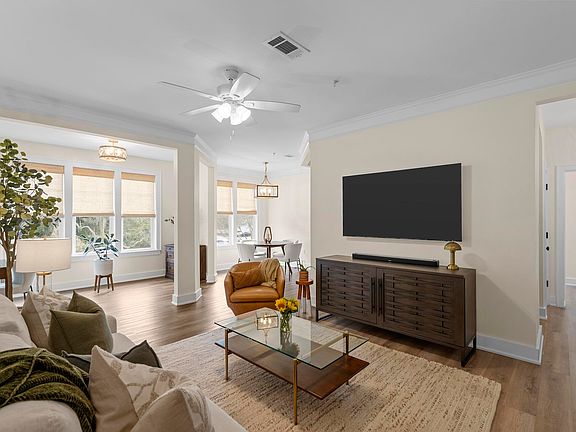 2nd image of 2228 Chatelain Way