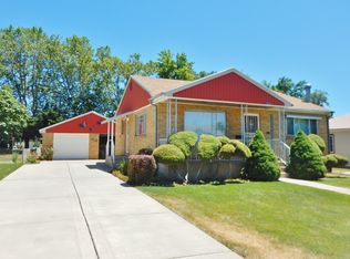 5218 S 2050 W, Roy, UT 84067