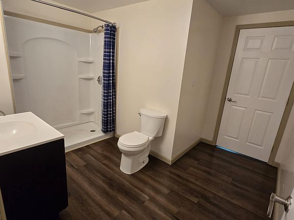 5th image of 346 Blackburn Ave
