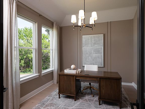 Megan s Landing - Milam Interior Image 2