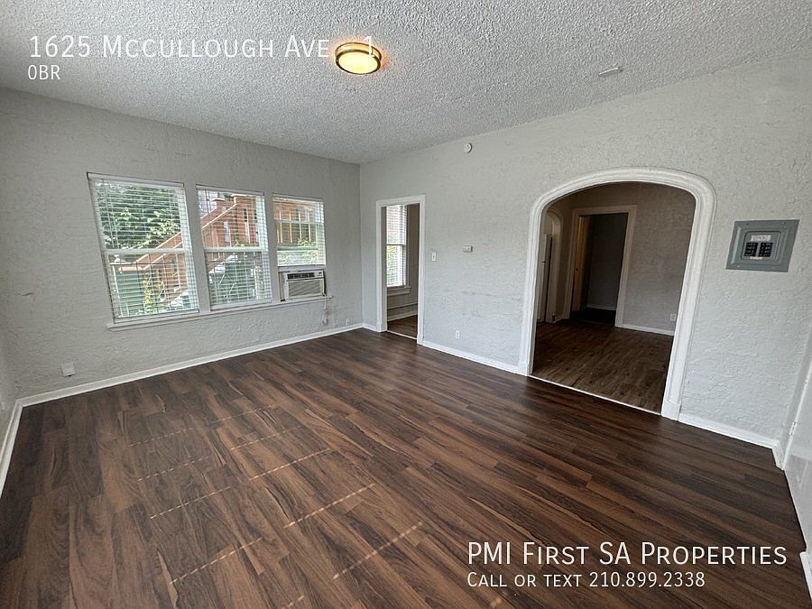 1st image of 1625 McCullough Ave APT 1