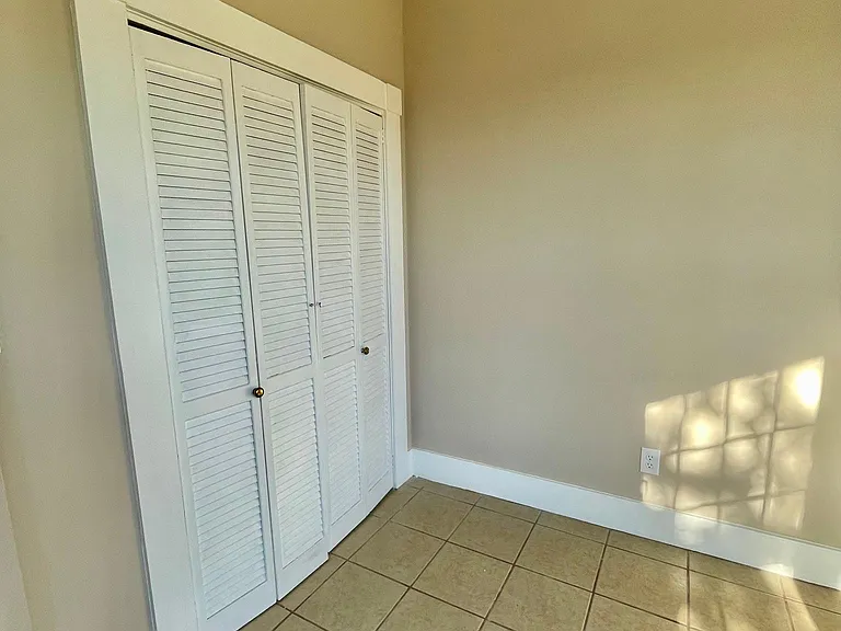 715 W Main St #1 — Photo 10