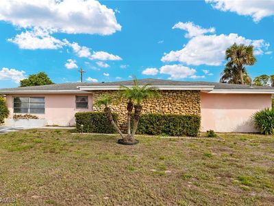 802 Hillside St, Lehigh Acres, FL, 33936