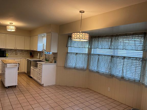 5th image of 2807 E 21st St