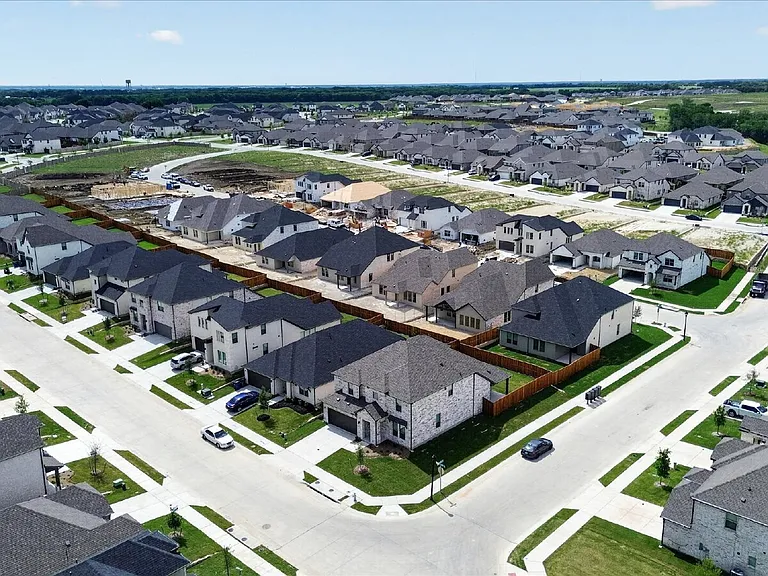 5722 Rushing River Way — Photo 43