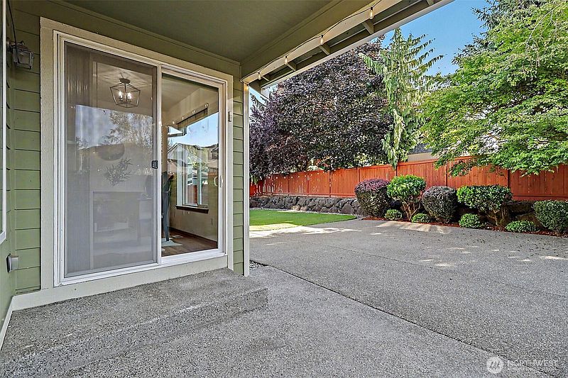 4th image of 9207 226th Avenue E