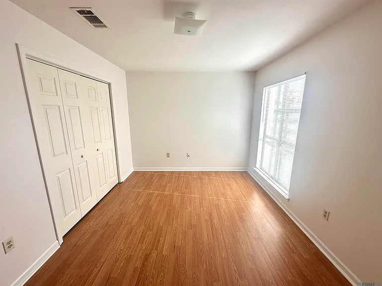 9786 Kinglet Dr — Photo 11