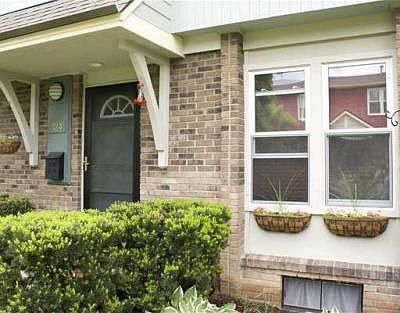 1st image of 324 Hartman Ln