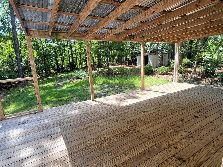 393 E Wood Ln — Photo 12