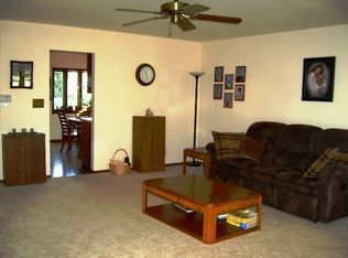 7873 Carlisle Dr, Hanover Park, IL