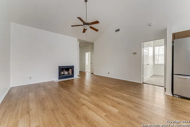 133 Whisper Way — Photo 3