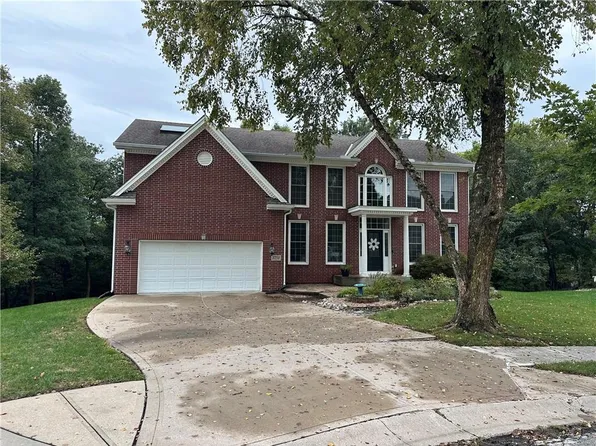 8216 N Michigan Ct, Kansas City, MO 64118
