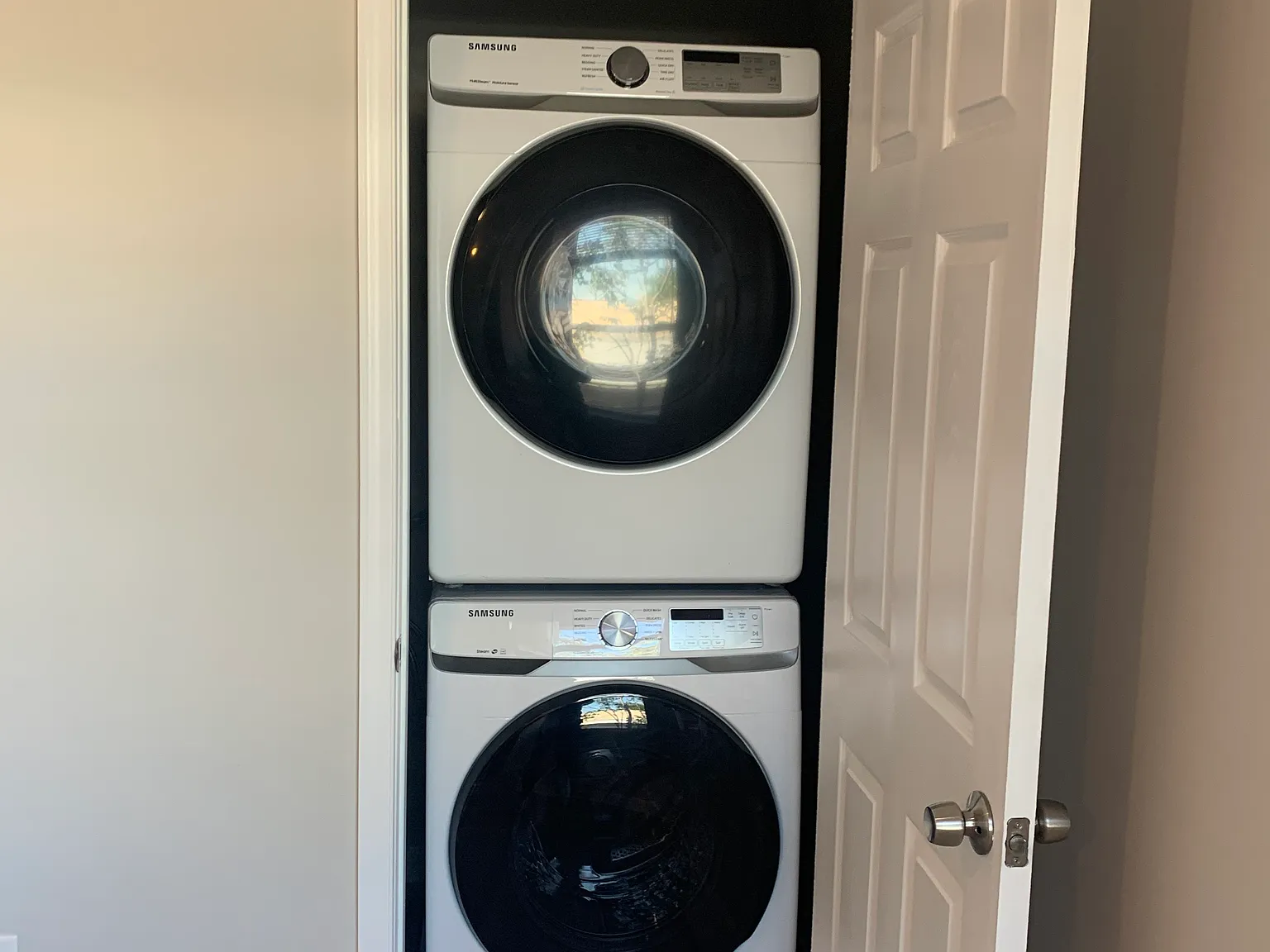 1 bed, 500 sqft, $1,050 — Photo 3