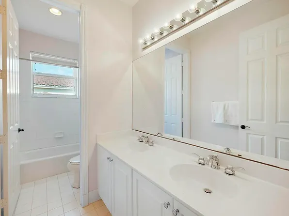 320 Murcia Drive, Jupiter, FL 33458
