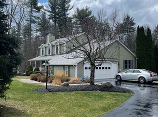 34 Appaloosa Cir, Tyngsboro, MA 01879