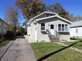 387 Elm St, Menasha, WI 54952