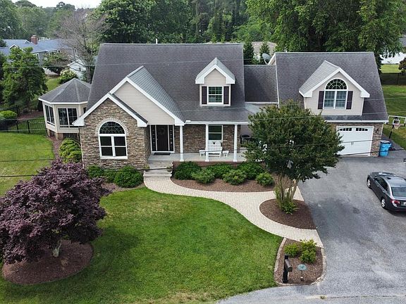 2nd image of 12944 Shoal Dr