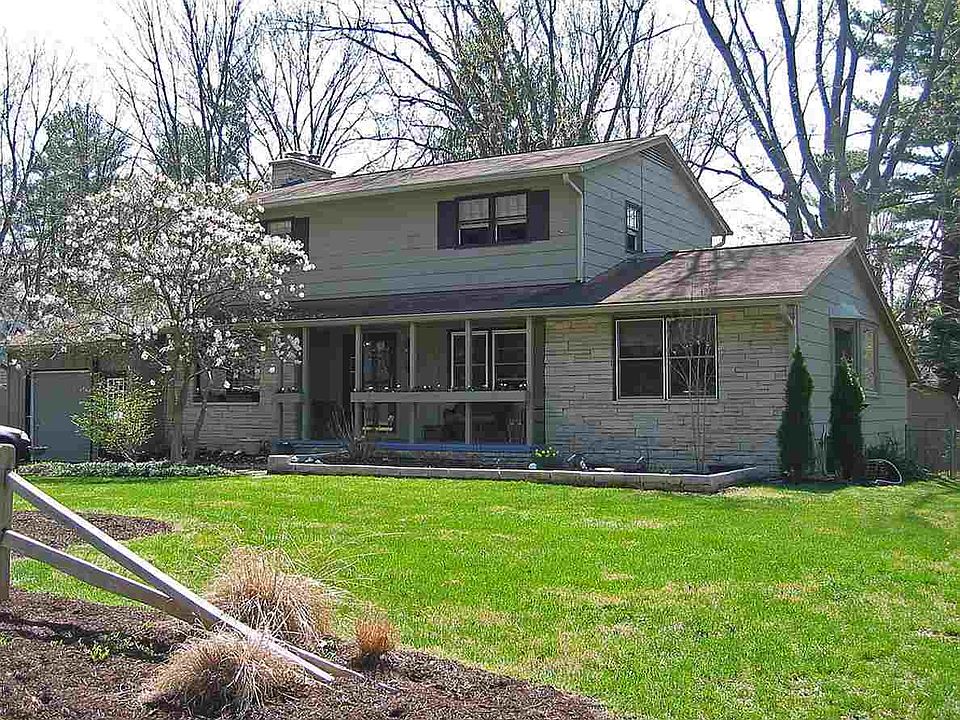 1st image of 1810 E Arden Dr