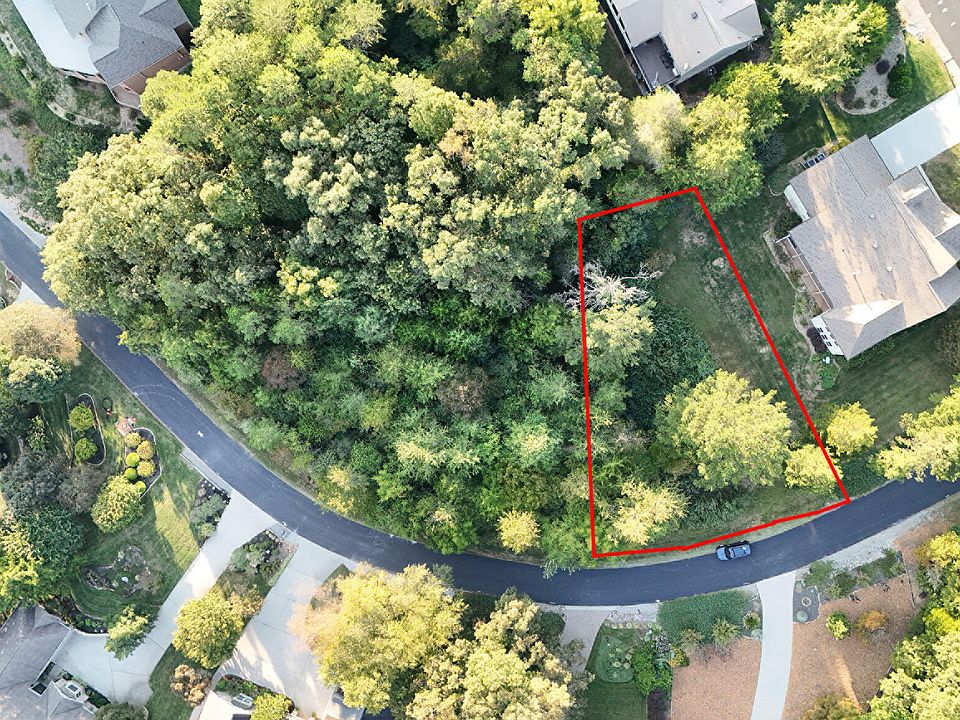 1st image of 402 Shawnee Pl