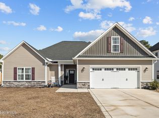 587 Appalachian Trail S, Jacksonville, NC 28546