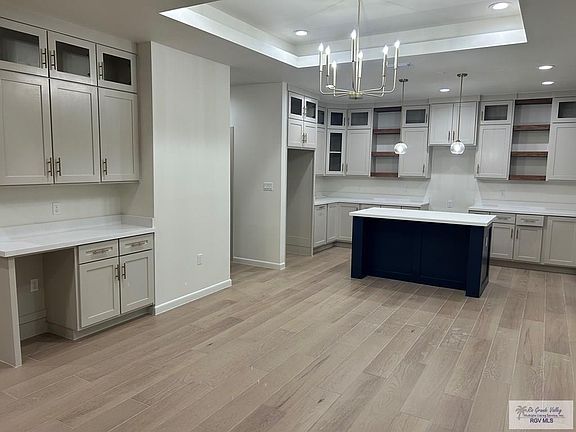 4th image of 9056 New Orleans Ct