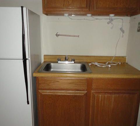 2nd image of 1948 W Wilson Ave APT 1V